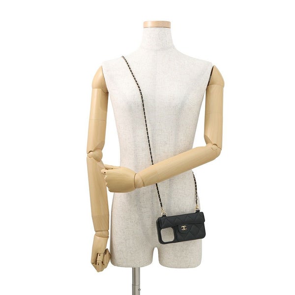 シャネル iPhoneケース マトラッセ ココマーク カードケース付き キャビアスキン AP3553 iPhone14pro対応 黒