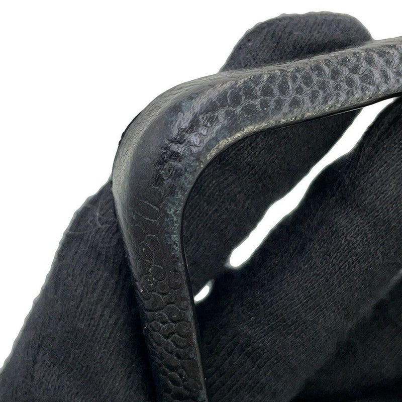 シャネル iPhoneケース マトラッセ ココマーク カードケース付き キャビアスキン AP3553 iPhone14pro対応 黒